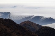 61 Cascate di nebbia in arrivo dalla pianura...